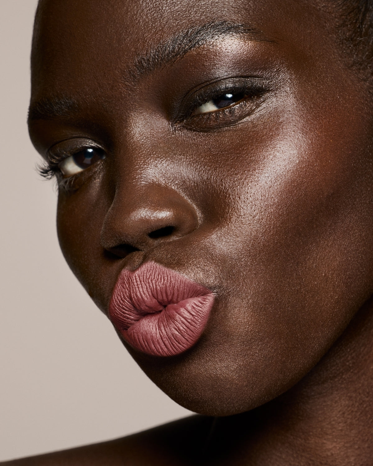Stunna Lip Paint Longwear Fluid Lip Color — Uncuffed