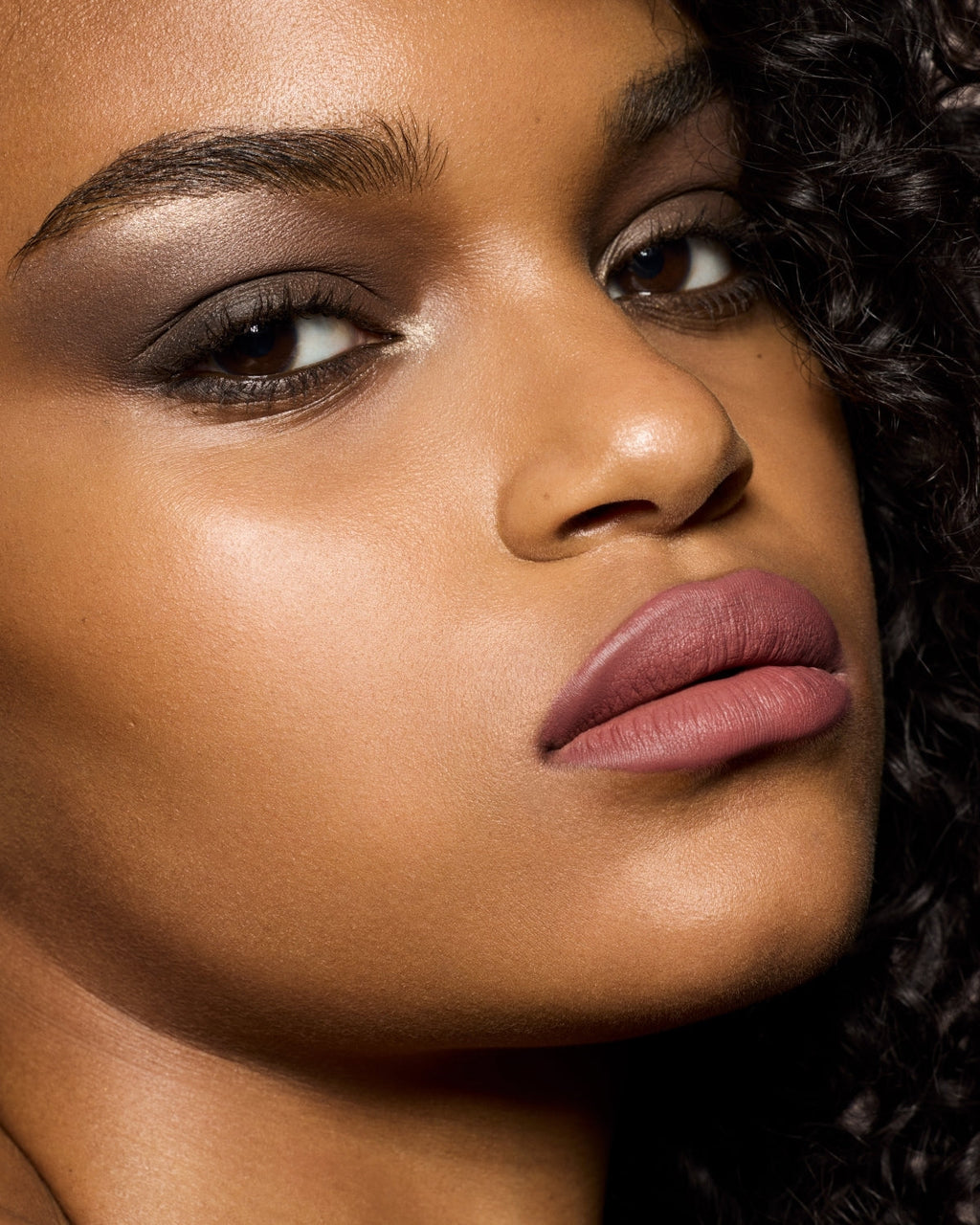 Stunna Lip Paint Longwear Fluid Lip Color — Uncuffed