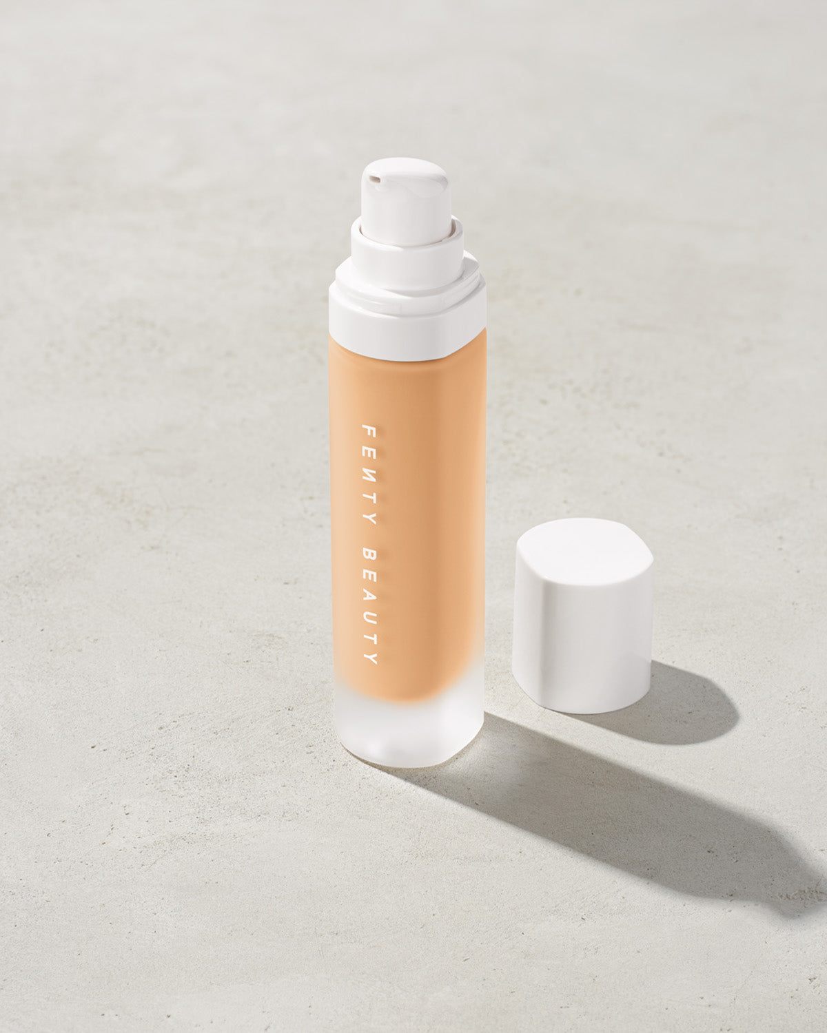 Pro Filtr Soft Matte Longwear Foundation — #200