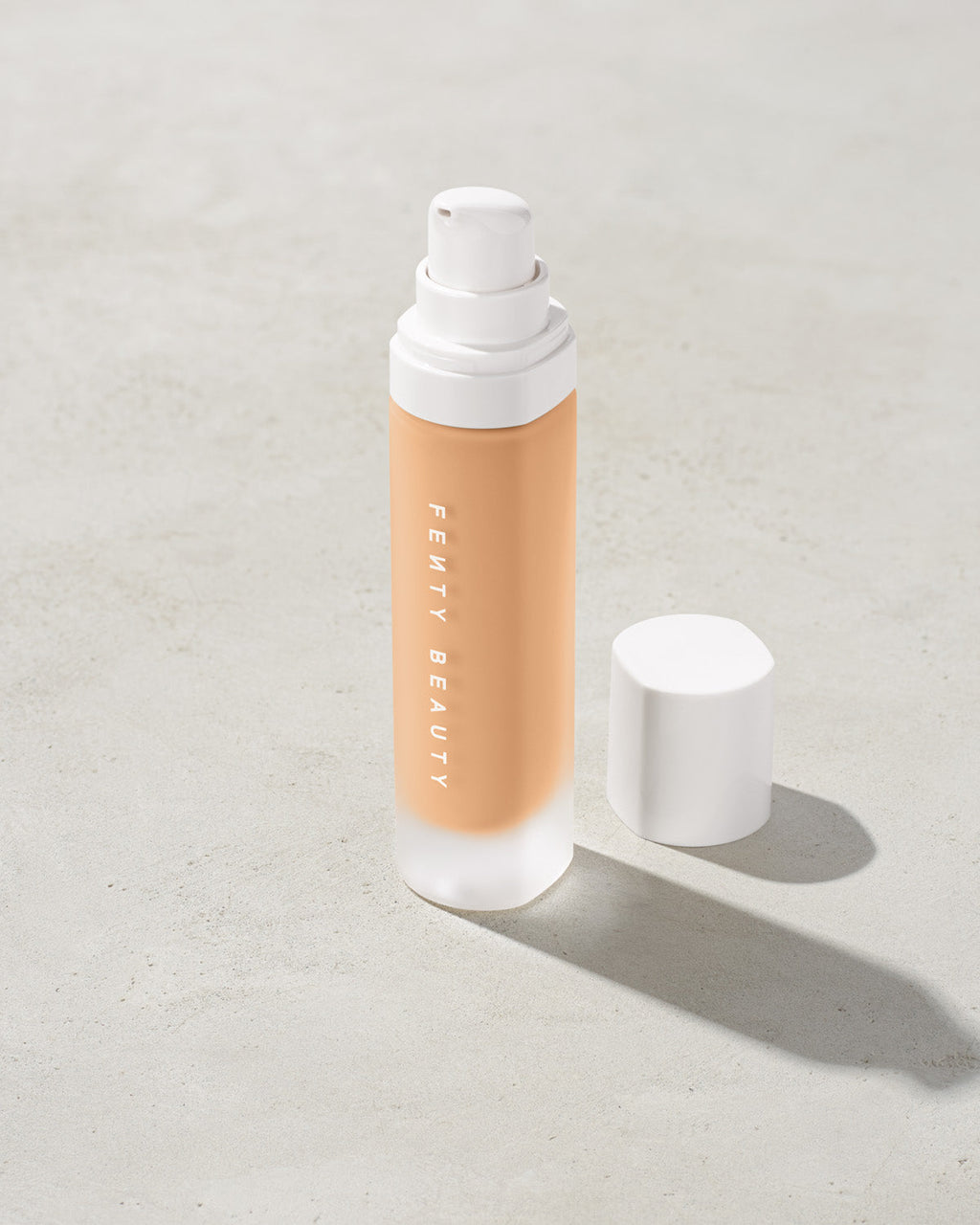 Pro Filtr Soft Matte Longwear Foundation — #220