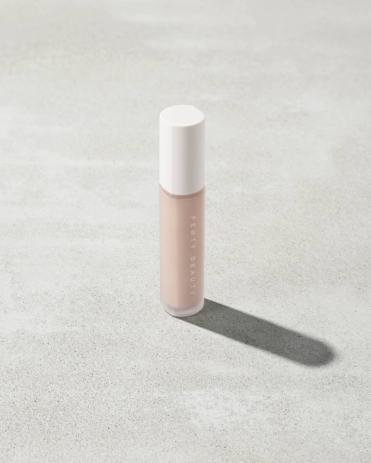 Pro Filtr Instant Retouch Concealer — #100