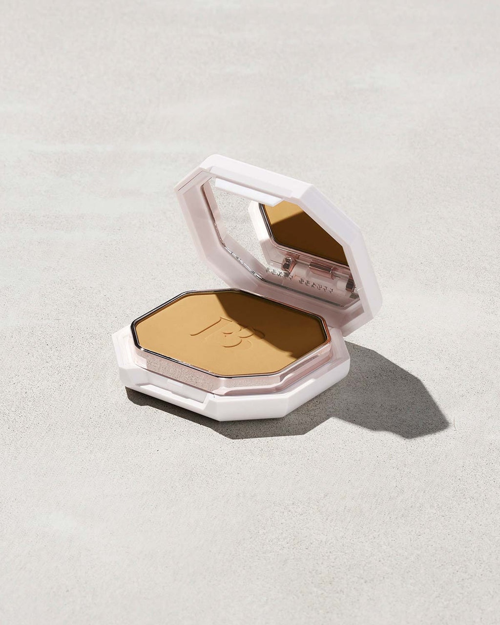 Pro Filtr Soft Matte Powder Foundation — #255