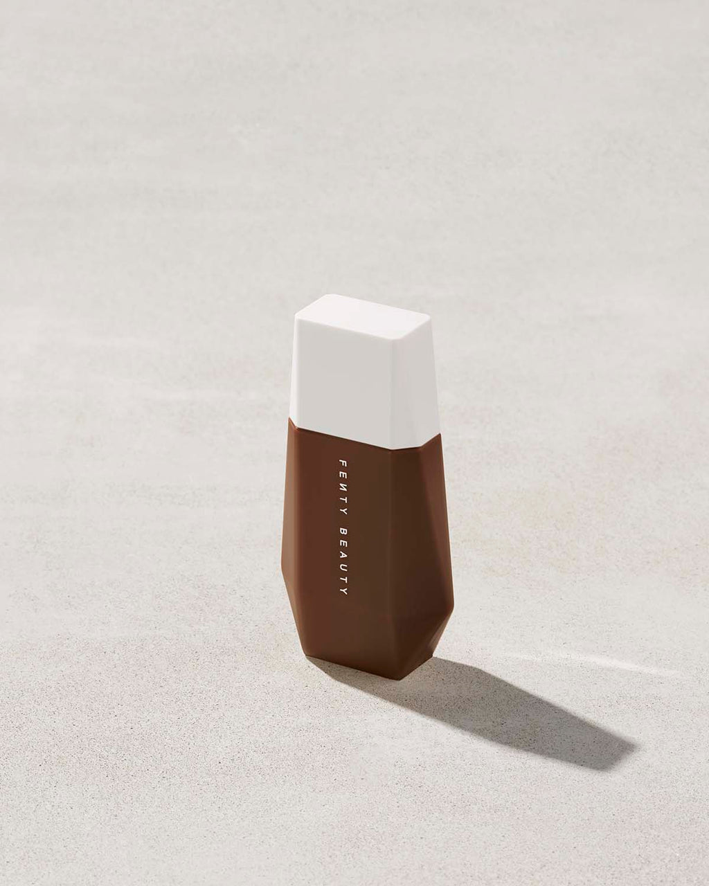 Eaze Drop Lightweight Blurring Skin Tint — 23