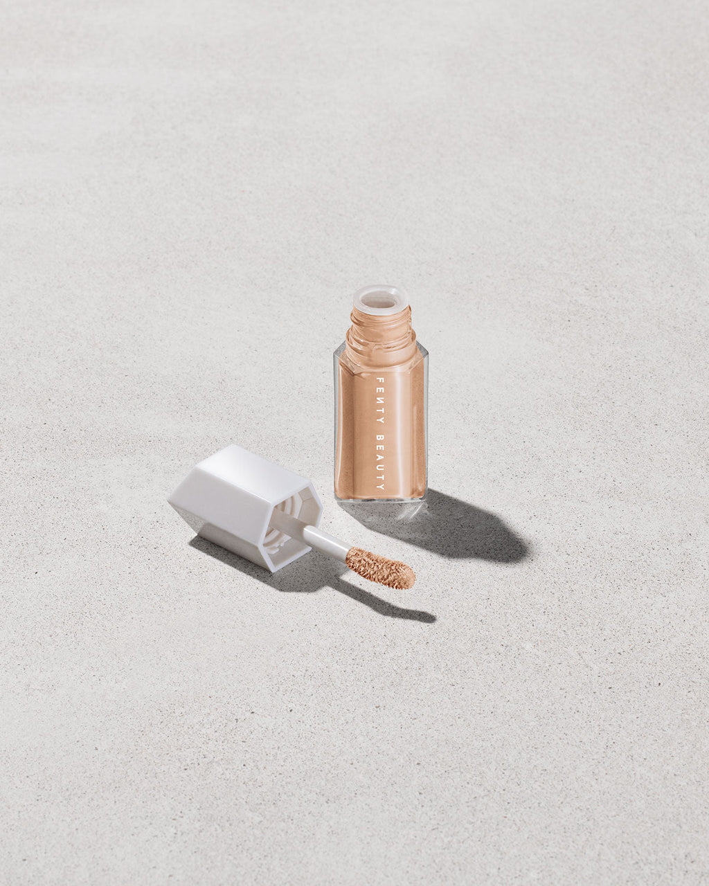 Were Even Hydrating Longwear Concealer — 260N