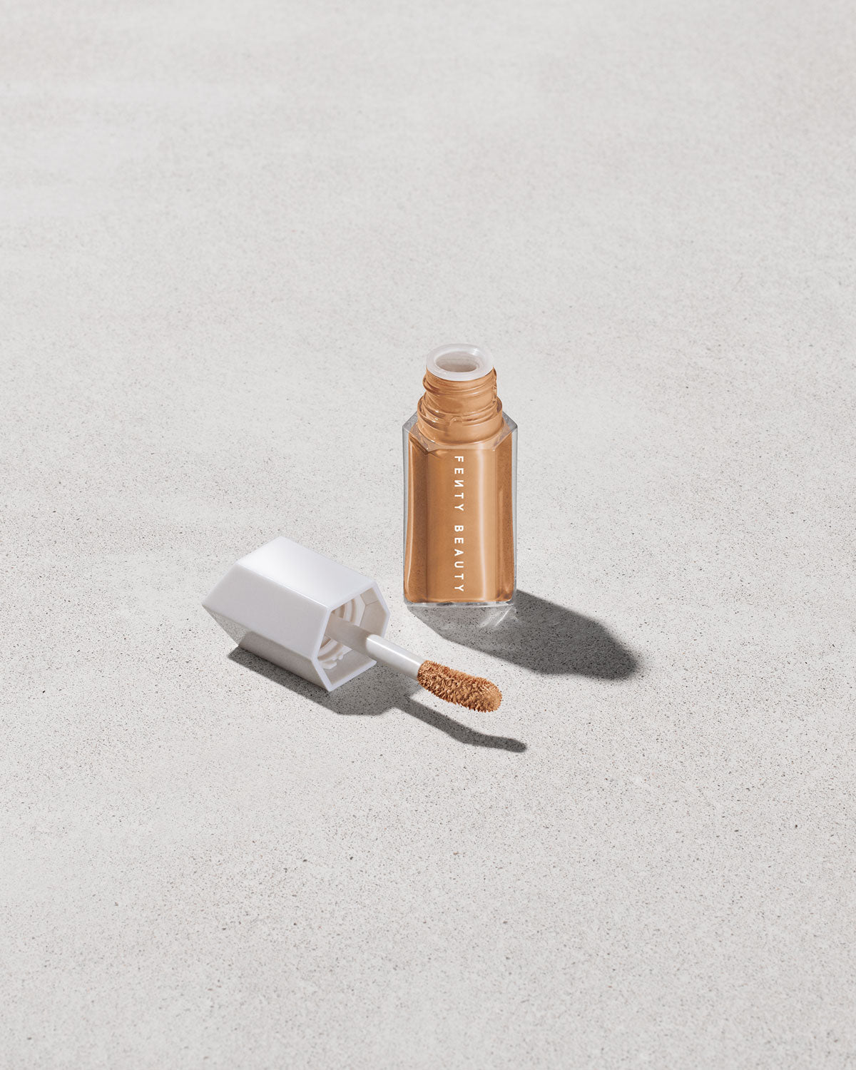 Were Even Hydrating Longwear Concealer — 335W