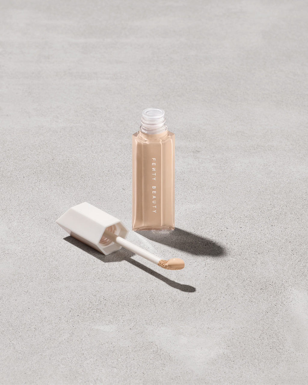 Were Even Hydrating Longwear Concealer — 225N