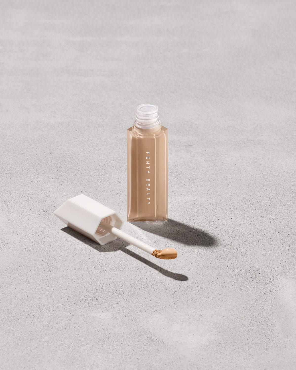 Were Even Hydrating Longwear Concealer — 240N