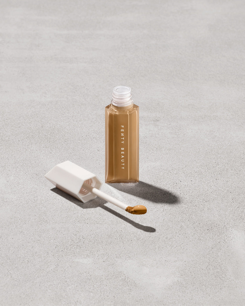 Were Even Hydrating Longwear Concealer — 315W