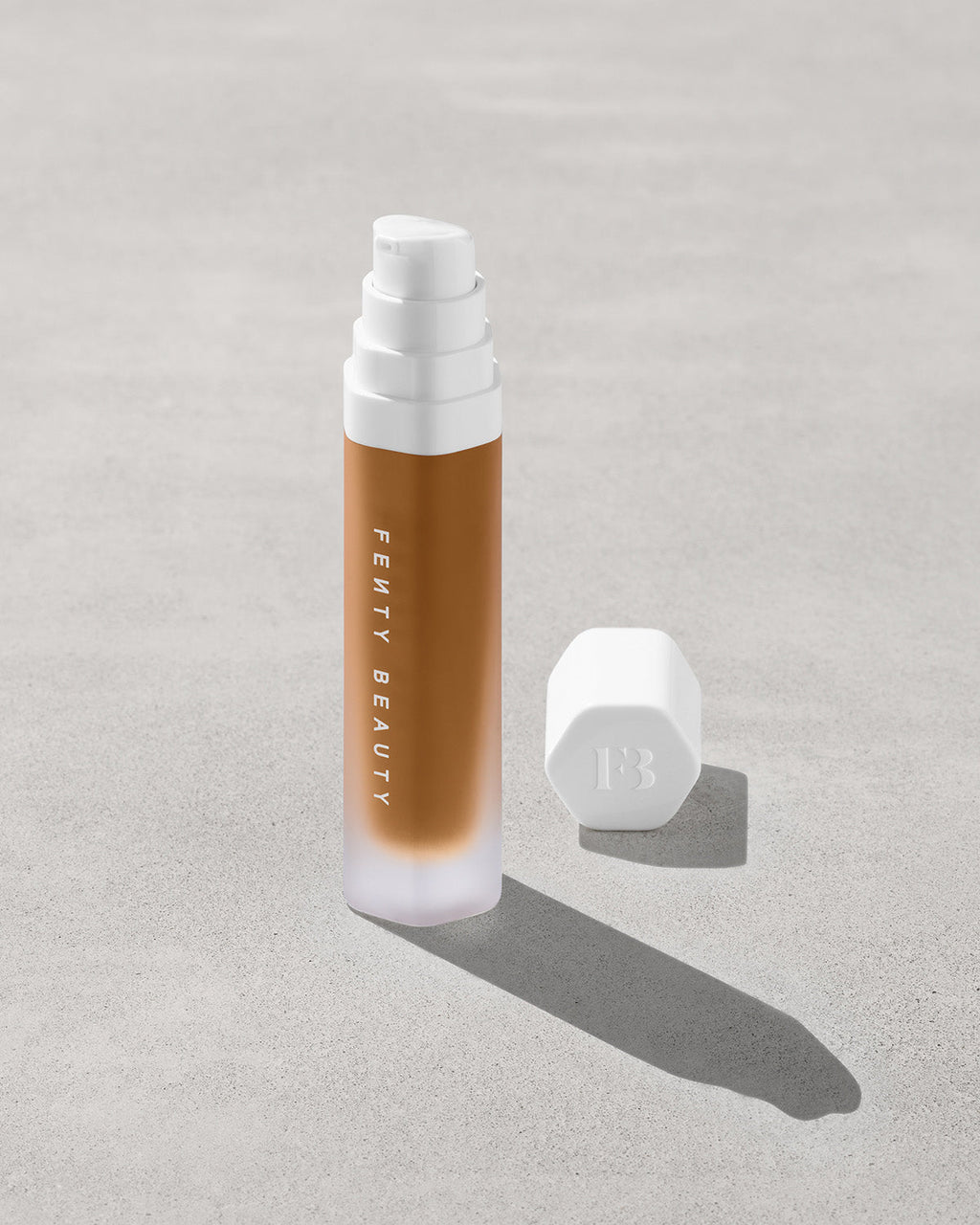 Softlit Naturally Luminous Longwear Foundation — 425